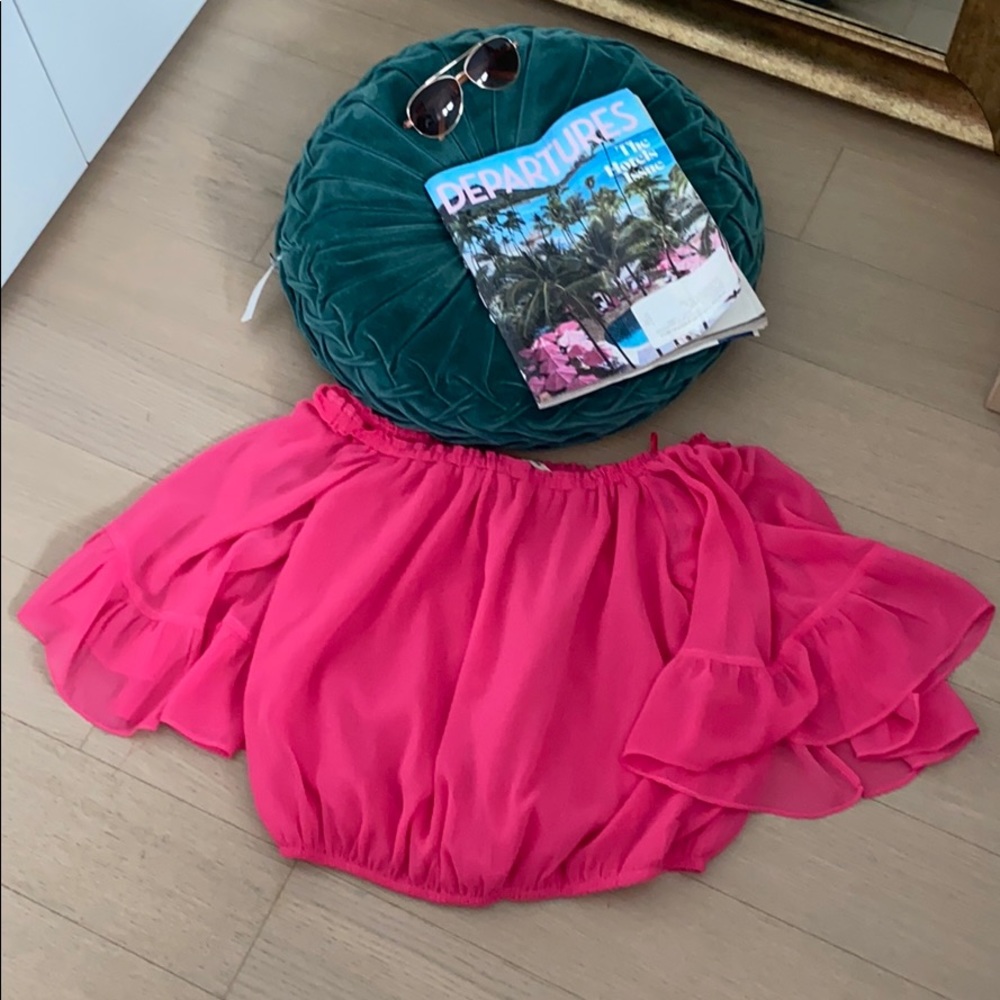 Off the Shoulder Ruffled Top Size S